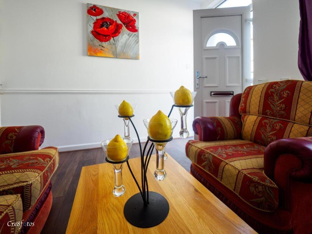 12 Cornwallis Lodge Family Room 2 Stoke-on-Trent Eksteriør billede